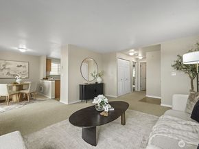 3815 SE 131st Lane SE H16, Bellevue WA 98006