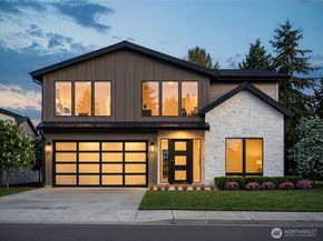 621 13th Avenue W, Kirkland WA 98033