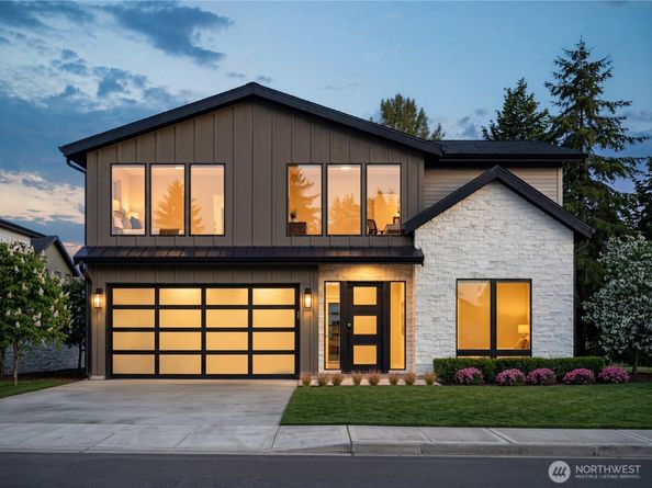 621 13th Avenue W, Kirkland WA 98033