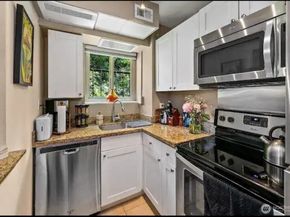 1400 Hubbell Place 512, Seattle WA 98101