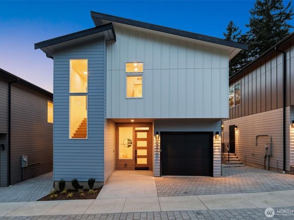 8407 NE 137th Street, Kirkland WA 98034