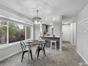 20824 70th Avenue W 6, Lynnwood WA 98036