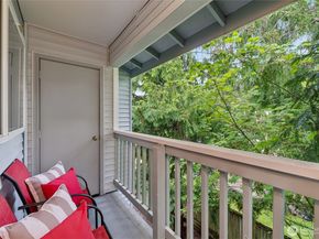 20824 70th Avenue W 6, Lynnwood WA 98036