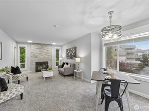 20824 70th Avenue W 6, Lynnwood WA 98036
