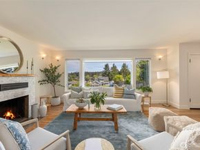 5930 Rose Loop NE, Bainbridge Island WA 98110