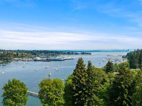 5930 Rose Loop NE, Bainbridge Island WA 98110