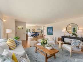 5930 Rose Loop NE, Bainbridge Island WA 98110