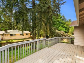 21627 9th Place W, Bothell WA 98021