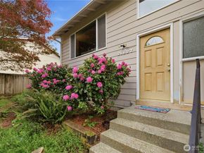 21627 9th Place W, Bothell WA 98021