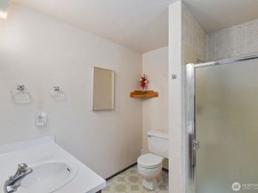 21627 9th Place W, Bothell WA 98021