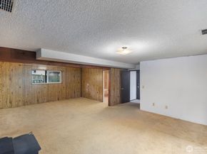 21627 9th Place W, Bothell WA 98021