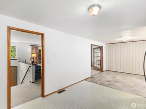 21627 9th Place W, Bothell WA 98021