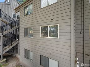 12517 NE 23rd Place A3, Bellevue WA 98005