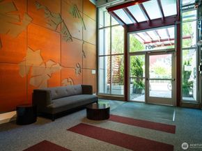 401 9th Avenue N 112, Seattle WA 98109