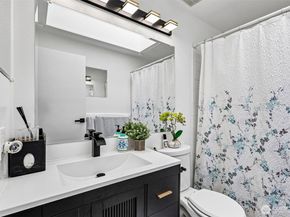 9232 NE 139th Street, Kirkland WA 98034