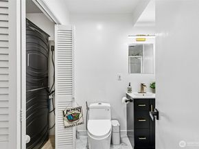 9232 NE 139th Street, Kirkland WA 98034