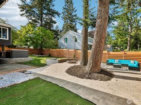 9232 NE 139th Street, Kirkland WA 98034