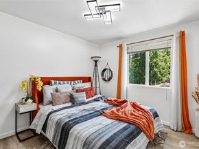 9232 NE 139th Street, Kirkland WA 98034