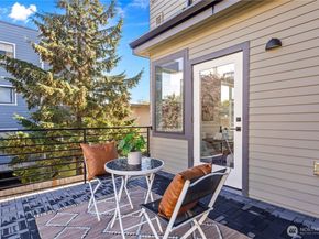 6546 B Latona Avenue NE, Seattle WA 98115