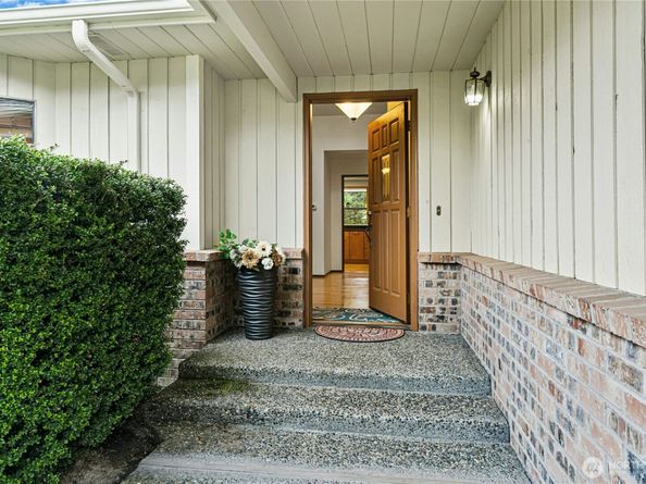 5211 103rd Street SW SW, Mukilteo WA 98275