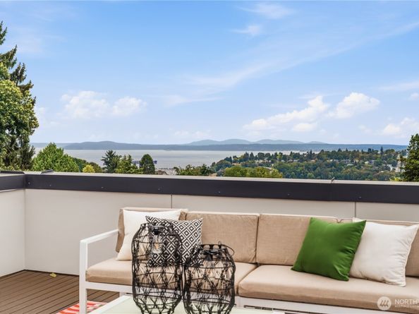 1921 8th Avenue W, Seattle WA 98119