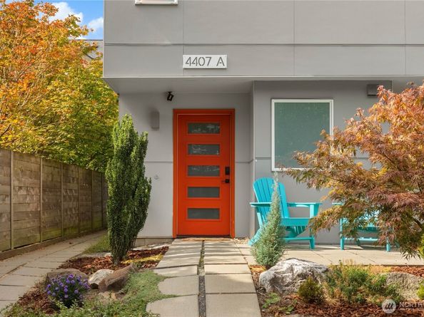 4407 44th Avenue SW A, Seattle WA 98116