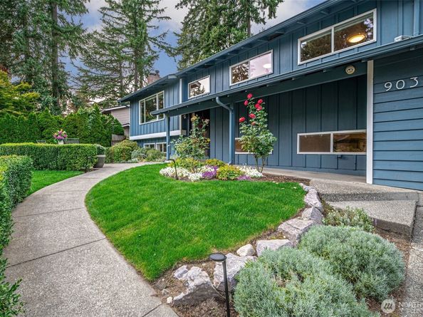 9032 NE 132nd Place, Kirkland WA 98034