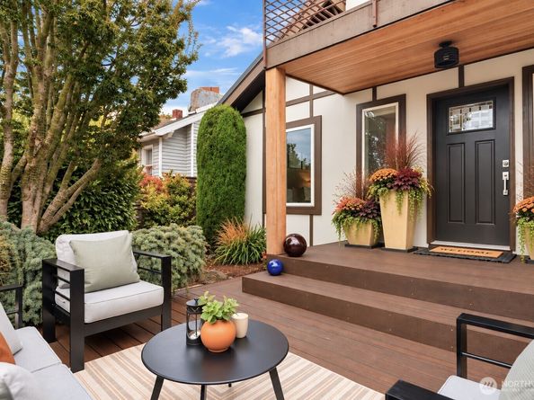 6022 45th Avenue SW, Seattle WA 98136