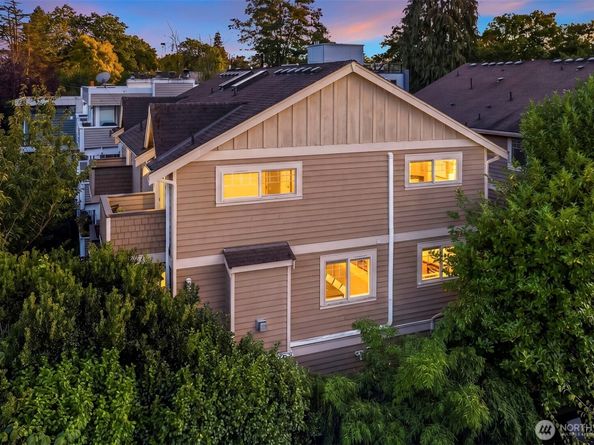 2112 Warren Avenue N B, Seattle WA 98109