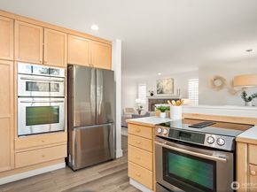 19640 88th Place NE, Bothell WA 98011