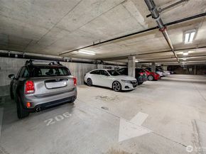 76 Cedar Street 603, Seattle WA 98121