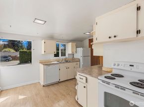 14535 8th Avenue NE, Shoreline WA 98155