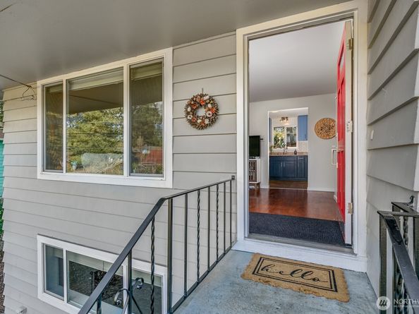 22803 66th Avenue W, Mountlake Terrace WA 98043