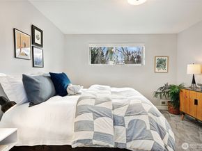 7302 33rd Avenue NE, Seattle WA 98115