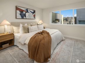 105 NW 39th Street D, Seattle WA 98107