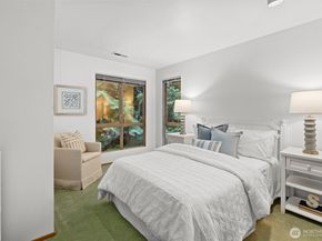 13619 NE 28th St, Bellevue WA 98005