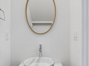 2012 Fairview Avenue E B, Seattle WA 98102