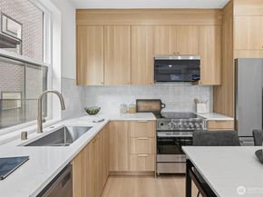 2012 Fairview Avenue E B, Seattle WA 98102