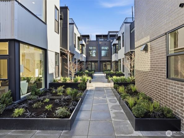 2012 Fairview Avenue E B, Seattle WA 98102