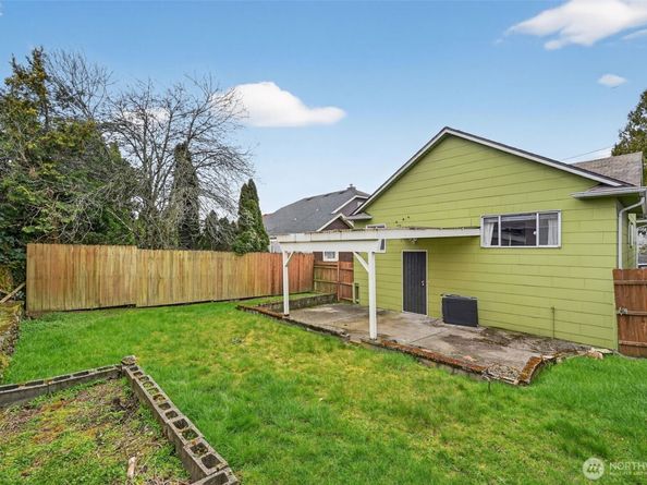 2004 30th Avenue S, Seattle WA 98144