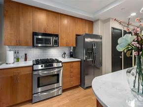 2716 Elliott Avenue 406, Seattle WA 98121