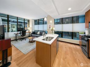 2716 Elliott Avenue 406, Seattle WA 98121