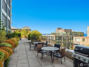 2716 Elliott Avenue 406, Seattle WA 98121