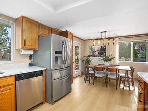 19911 34th Drive SE, Bothell WA 98012