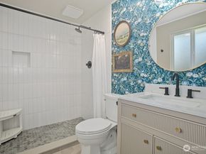 19911 34th Drive SE, Bothell WA 98012