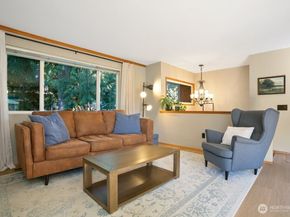 19911 34th Drive SE, Bothell WA 98012