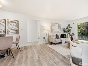 14222 NE 181st Place N101, Woodinville WA 98072