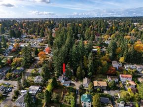 12019 B 25th Avenue NE, Seattle WA 98125