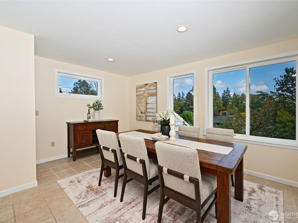 12019 B 25th Avenue NE, Seattle WA 98125