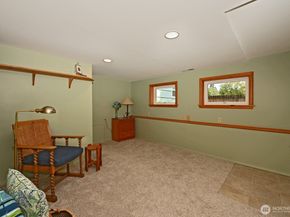 12019 B 25th Avenue NE, Seattle WA 98125